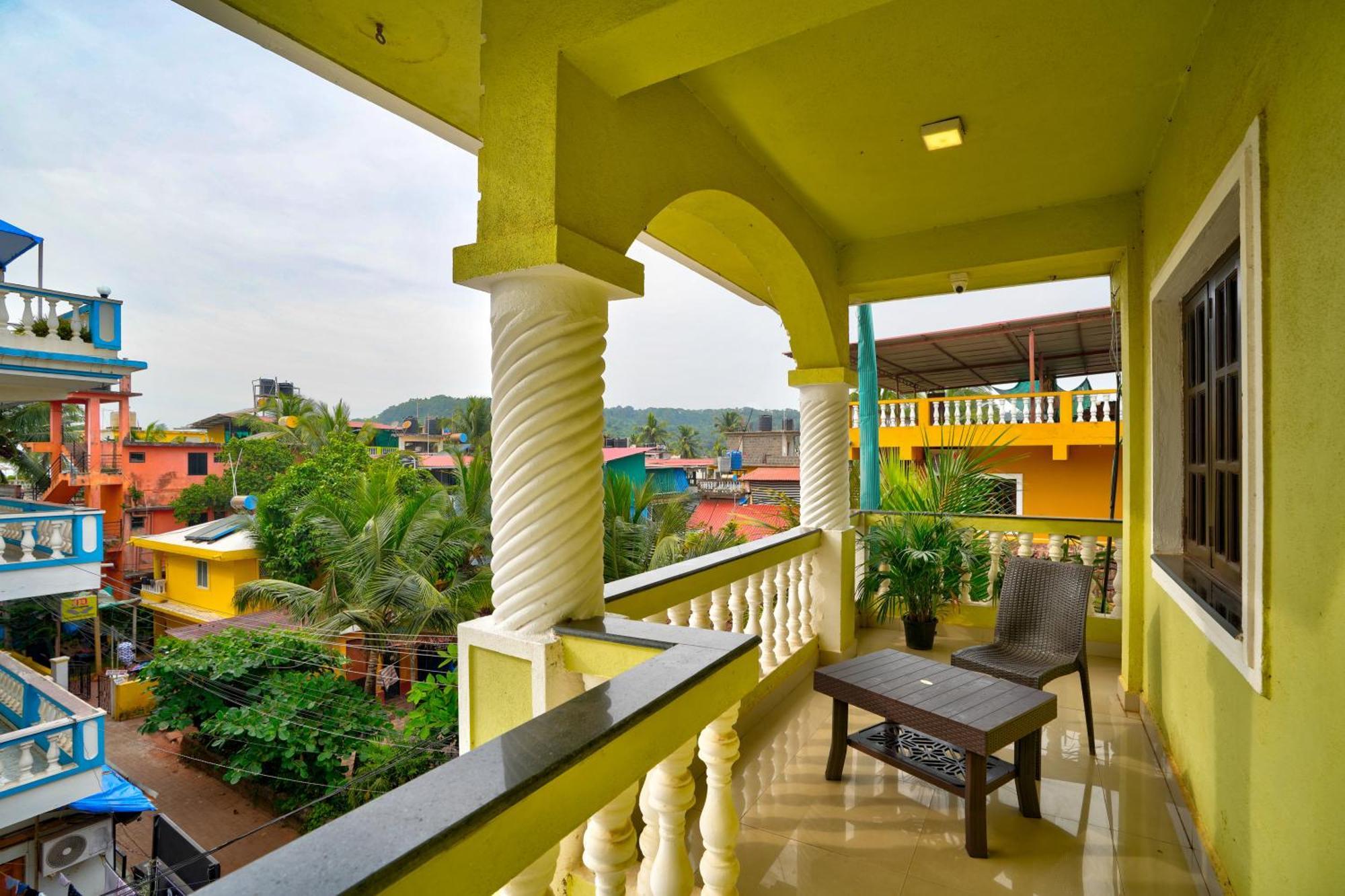 Hotel Salty Waves Baga Exteriér fotografie