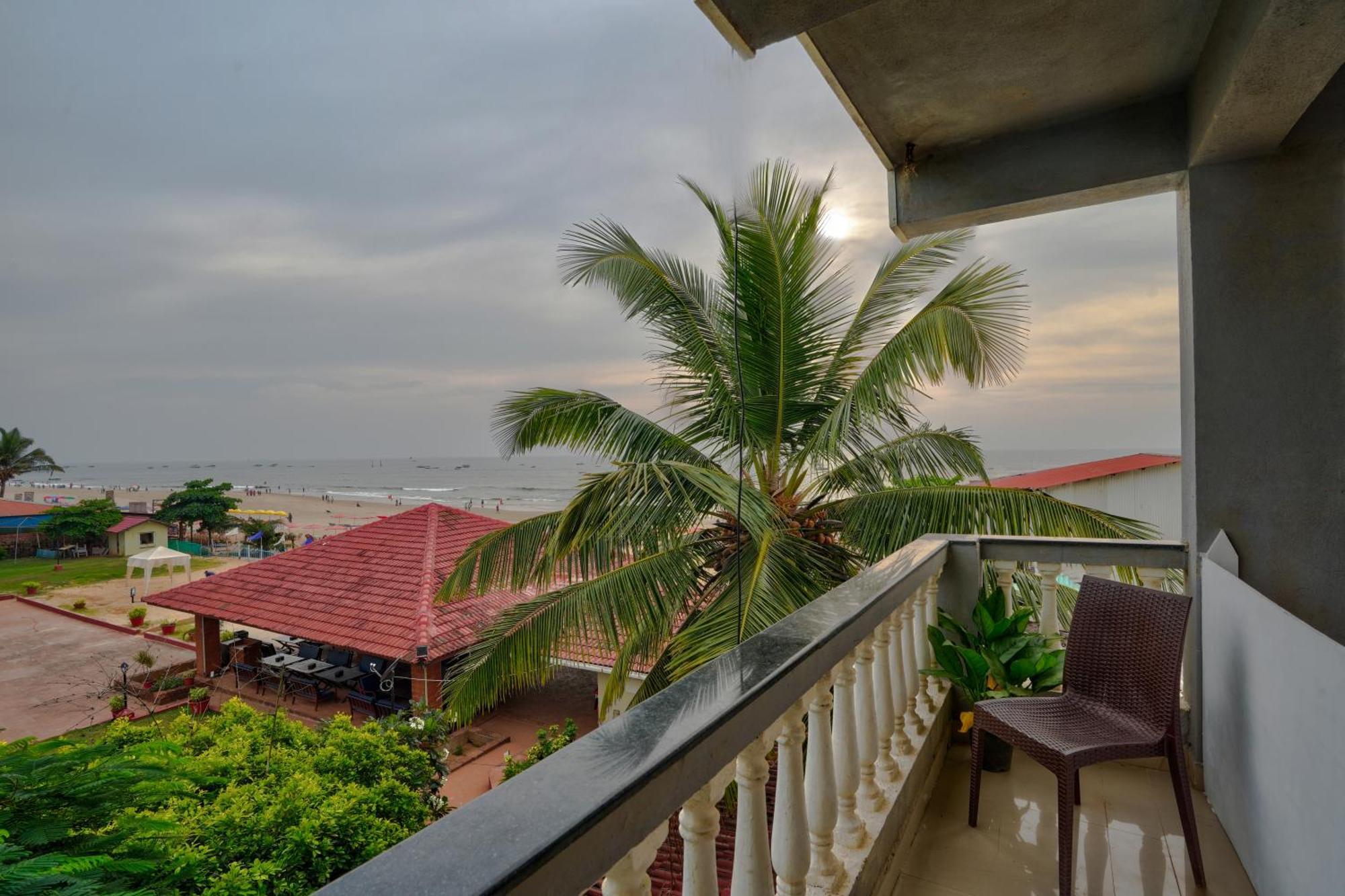 Hotel Salty Waves Baga Exteriér fotografie