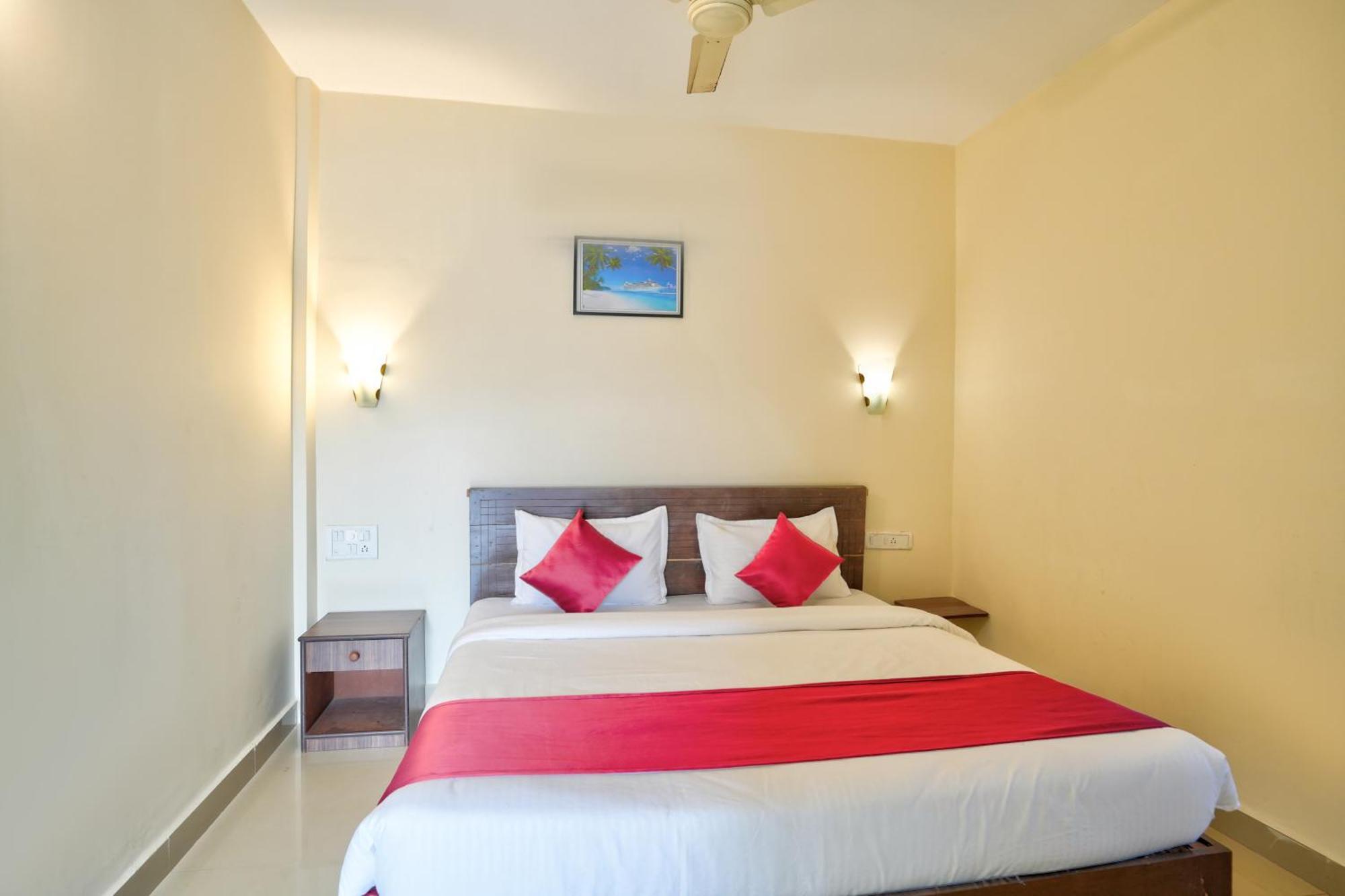Hotel Salty Waves Baga Exteriér fotografie